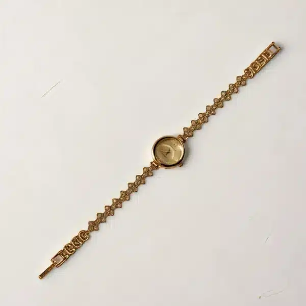 Women’s Square Drill Point Scale Dial Quartz Steel Strap Watch | Elegant & Stylish Timepiece for Women