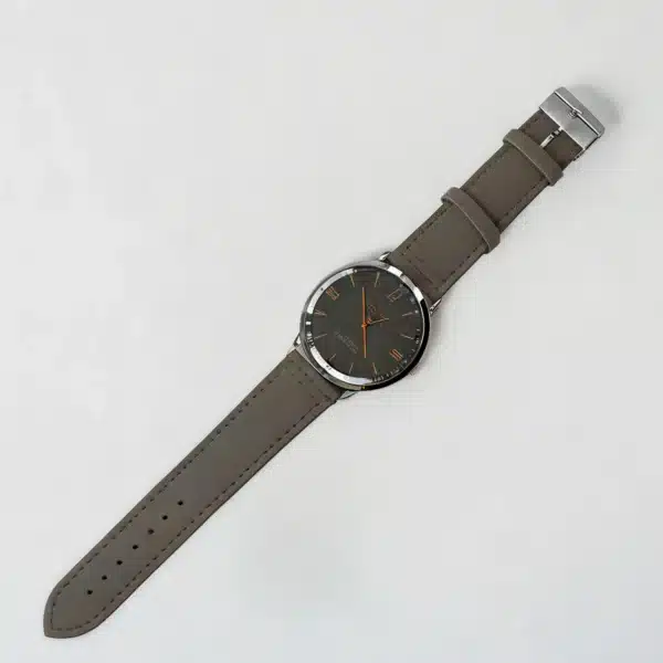 Men’s Minimalist Fashion Sports Watch | Leather Strap Quartz Watch  | Casual & Stylish Timepiece